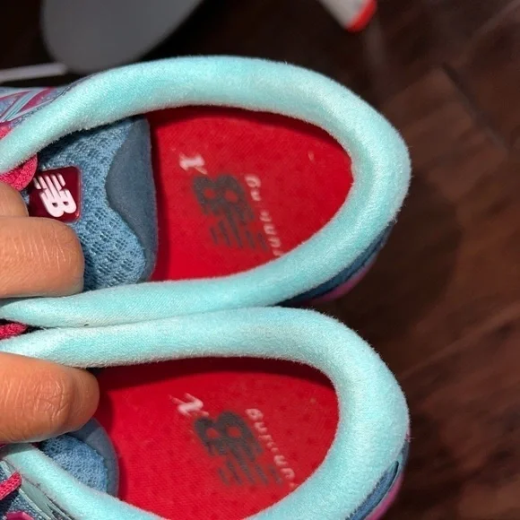 New Balance Running Shoes - Picture 4 of 5